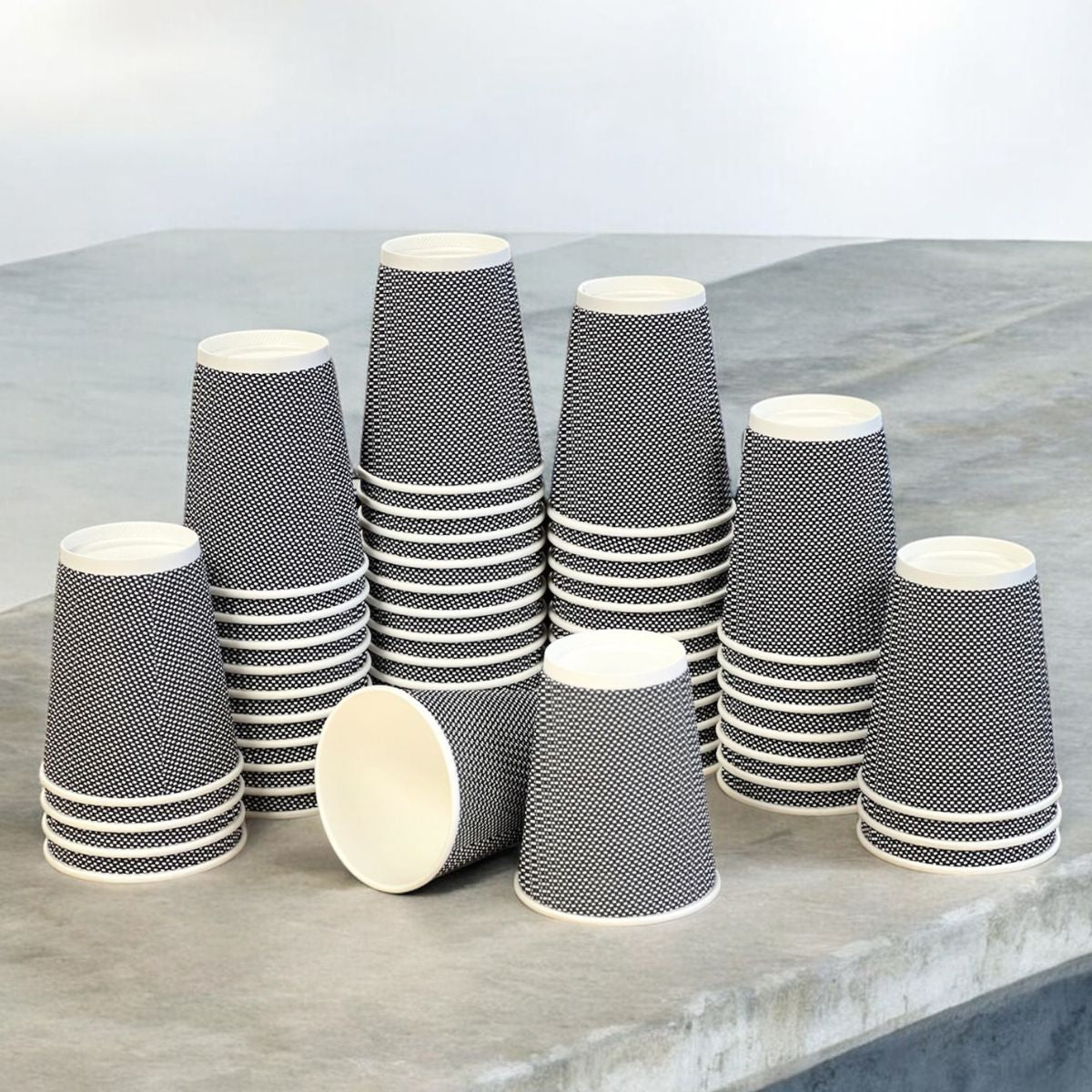 Pack of 500 Disposable Chex Design Kraft Coffee Cups Size 8oz, 12oz & 16oz.