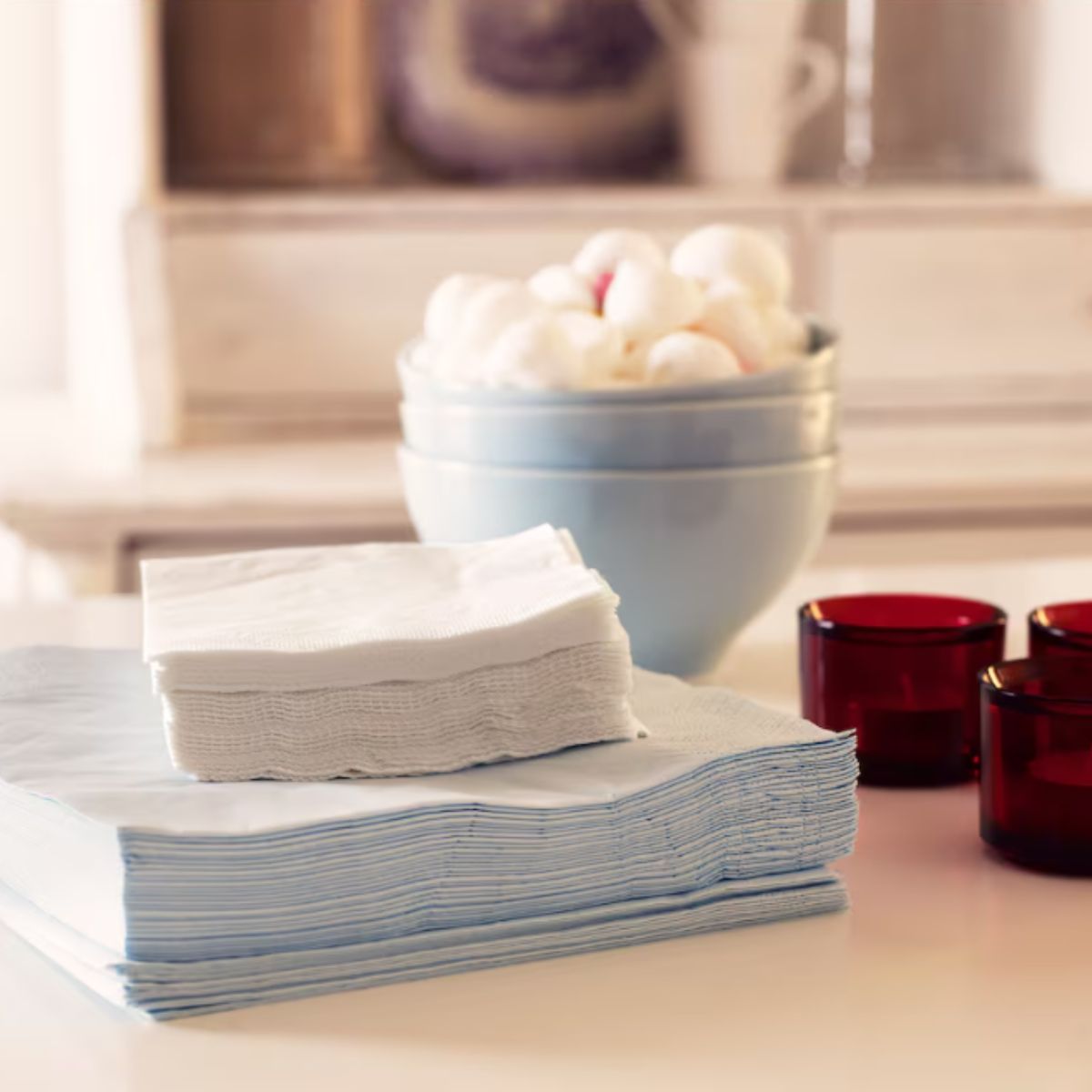 Pack of 2000 - 2-Ply White Paper Napkins Size: 33 x 33cm.