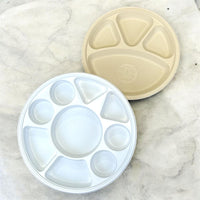 Pack of 200 Corn-Starch Disposable Round Food Plates Biodegradable BPA-Free Microwave Safe, 4/9 Compartments