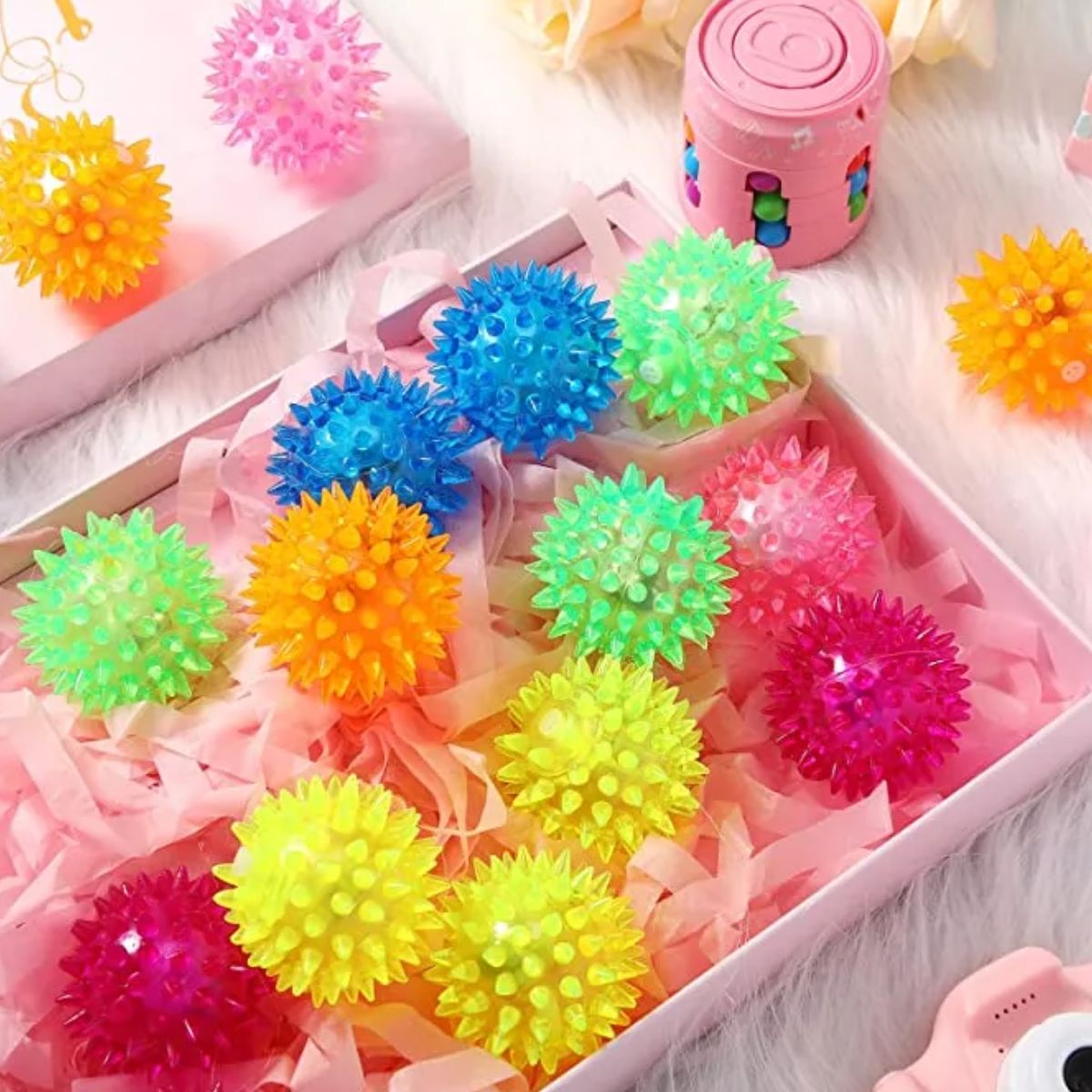 Flashing Spike Ball – Light-Up Spikey Massage Ball with Bounce, Light & Sound – Sensory Toy for Stress Relief, Play & Therapy