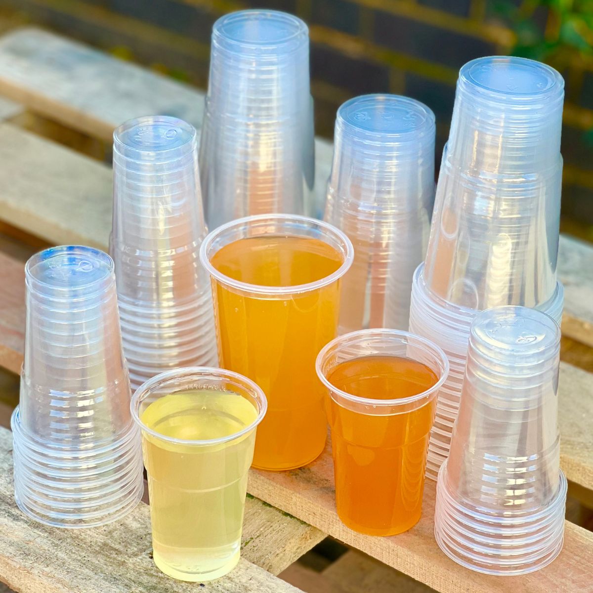 Pack of 1000 Clear Strong Plastic Pint / Half Pint Cups