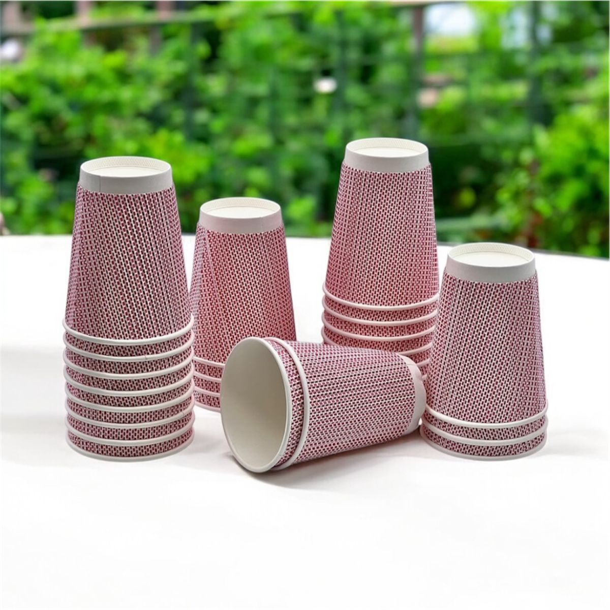 Pack of 500 Disposable Chex Design Kraft Coffee Cups Size 8oz, 12oz & 16oz.