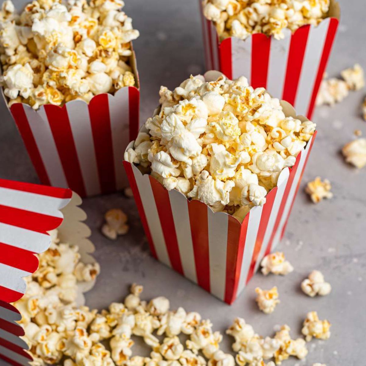 Pack of 100pcs Classic Red Striped Popcorn Boxes