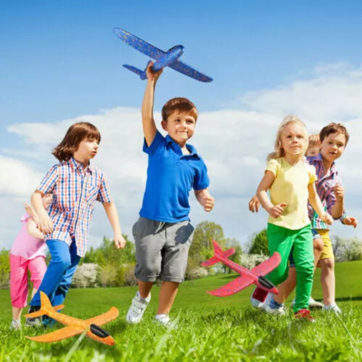 Pack of 4 Foam Glider Planes – 18-Inch Large Polystyrene Throwing Planes for Kids
