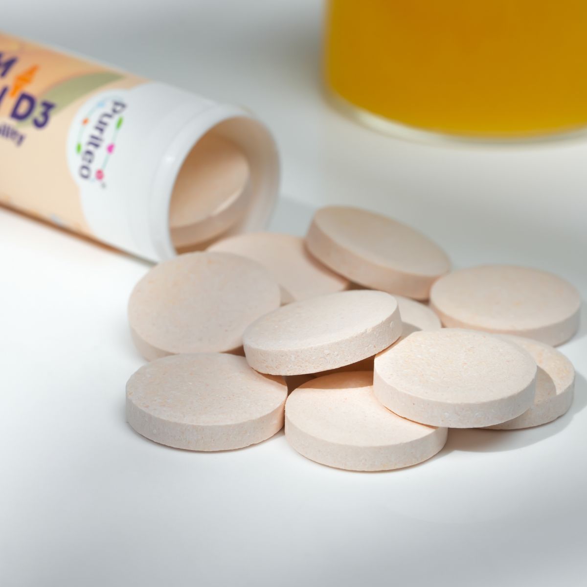 Calcium & Vitamin D3 Effervescent – Strawberry & Mango | 30 Tabs | Joint Support & Bone Strength