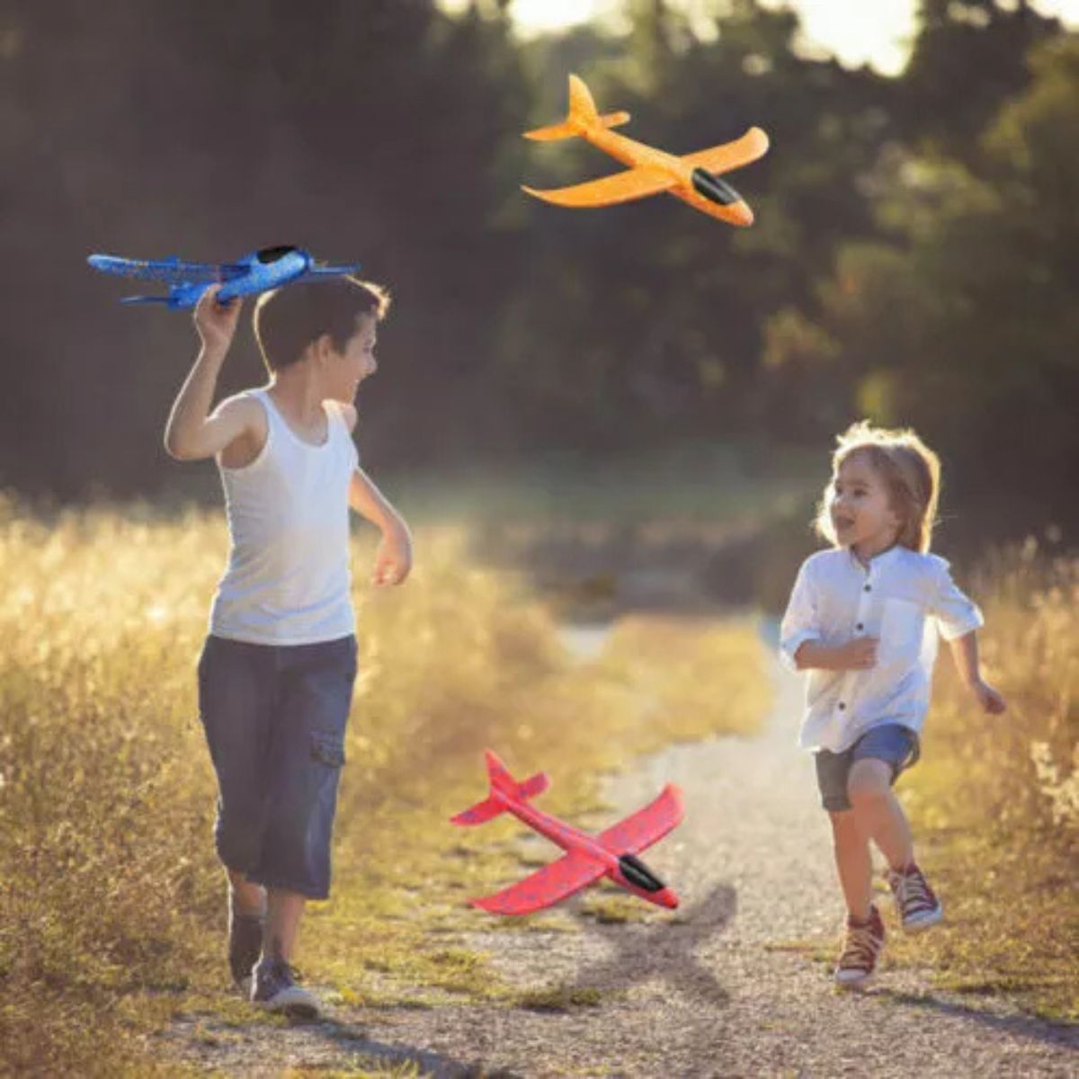 Pack of 4 Foam Glider Planes – 18-Inch Large Polystyrene Throwing Planes for Kids